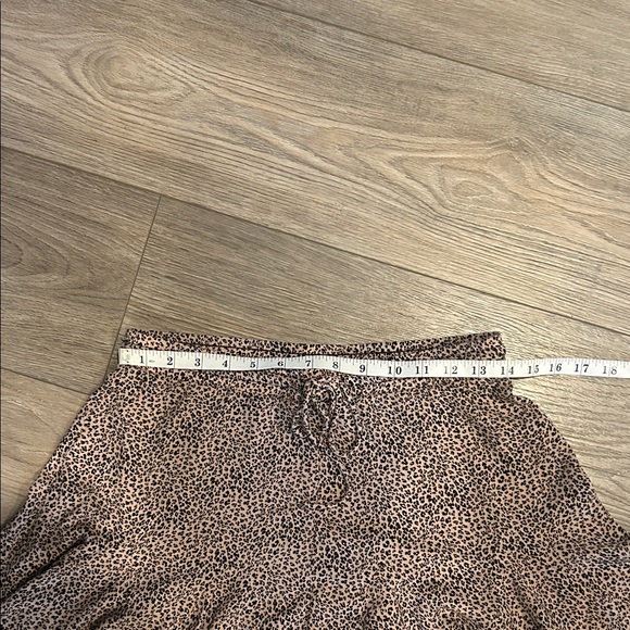 Urban Romantics Leopard Print Women's‎ Cozy Shorts Size M - Picture 2 of 4
